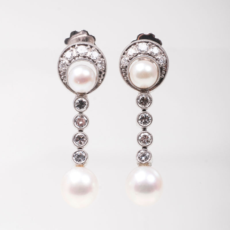 A pair of pearl diamond earpendants