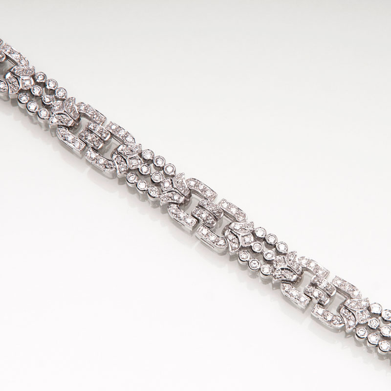 A diamond bracelet in Art-déco style