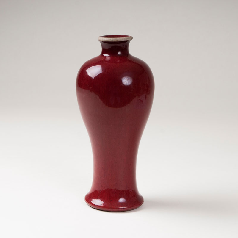 An elegant 'Sang-de-Boeuf' meiping vase