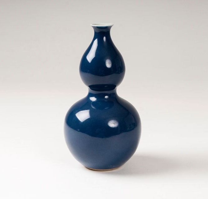 An elegant  powderblue doublegourd vase