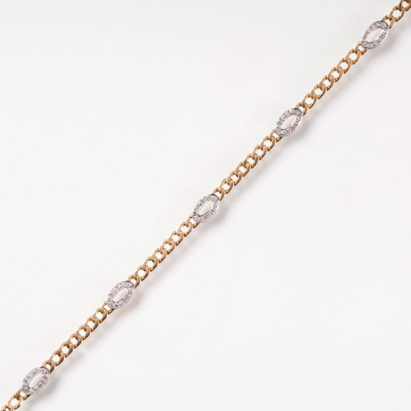 Zierliches Gold-Armband mit Diamanten