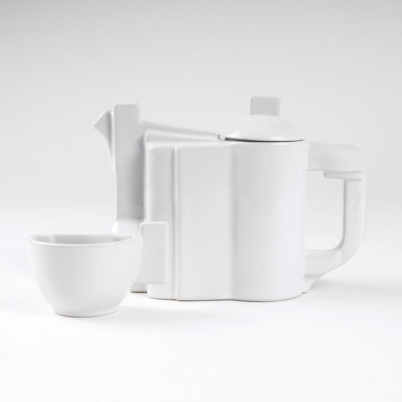 Suprematistische Teekanne und Tasse