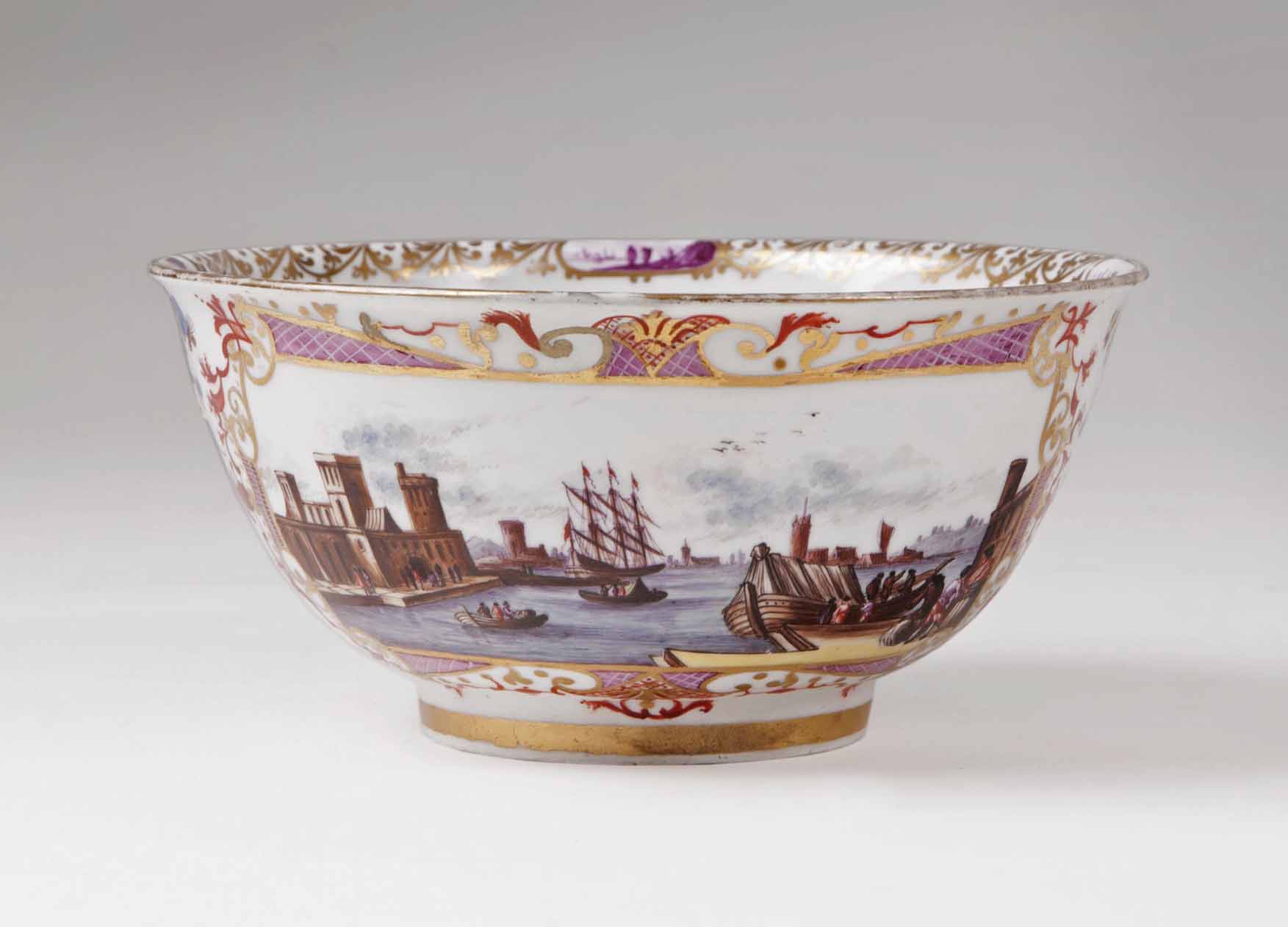 A bowl of museum-like quality with fine landscape decor in the styl of J.G.Heintze - image 2