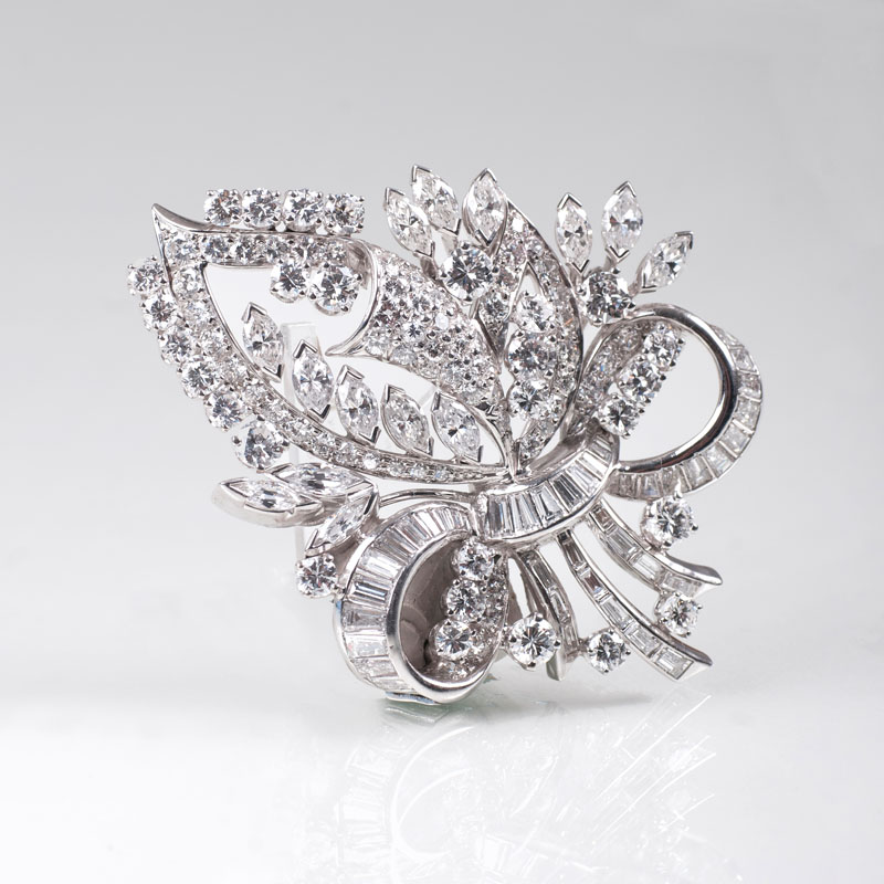 A very fine diamond brooch