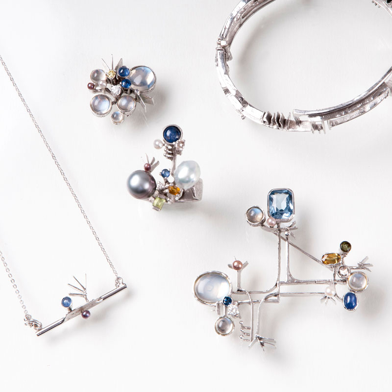 A modern precious stone jewellery set by Klaus Neubauer A modern precious stone jewellery set by Klaus Neubauer