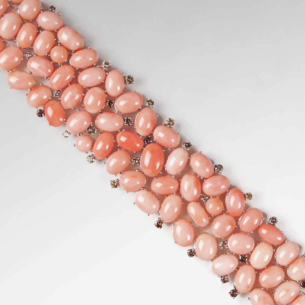 An extraordinary coral diamond bracelet - image 2