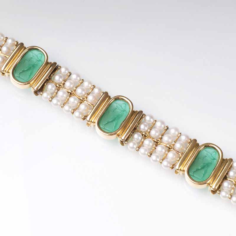 Perlen-Armband mit Gemmen 'Geflügelter Jüngling'
