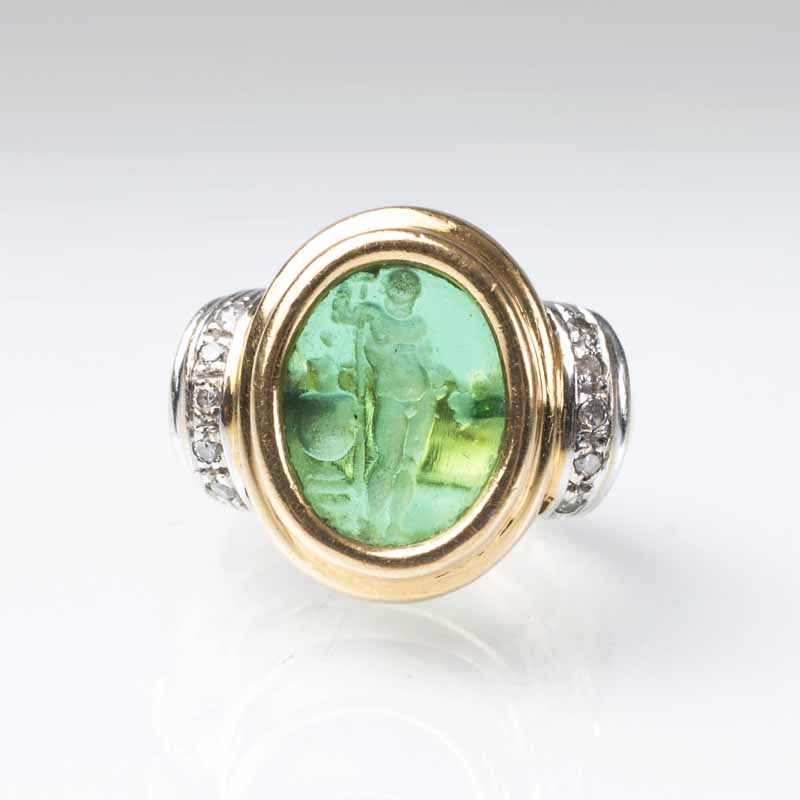 A cameo ring 'Bacchus'