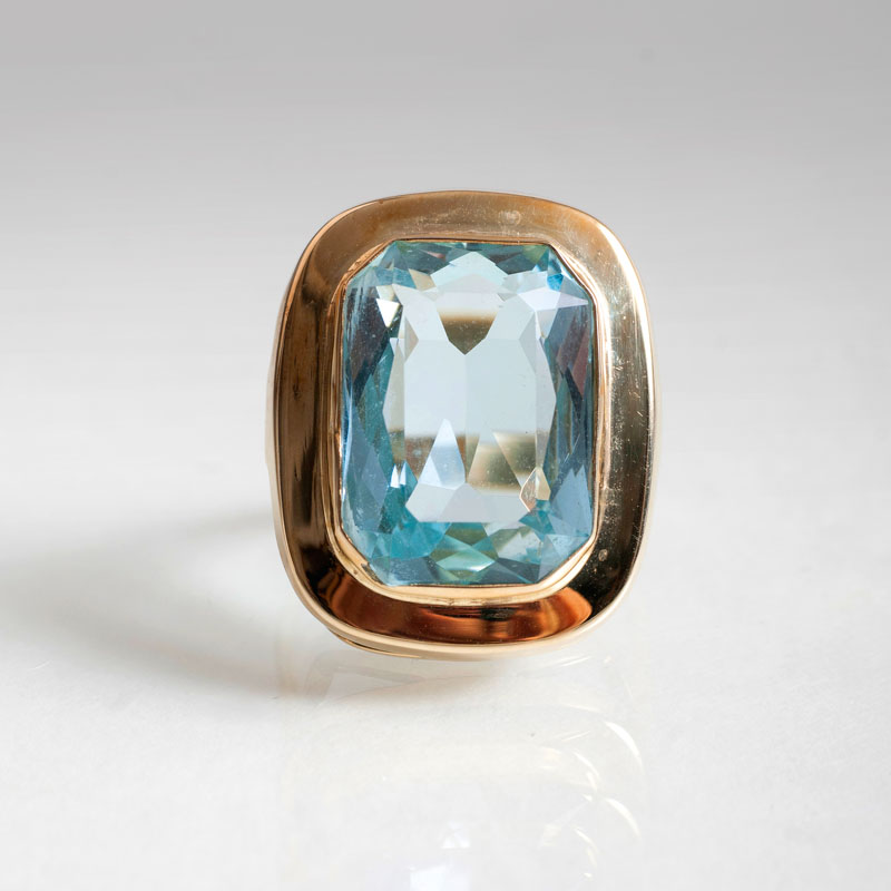 An aquamarine ring