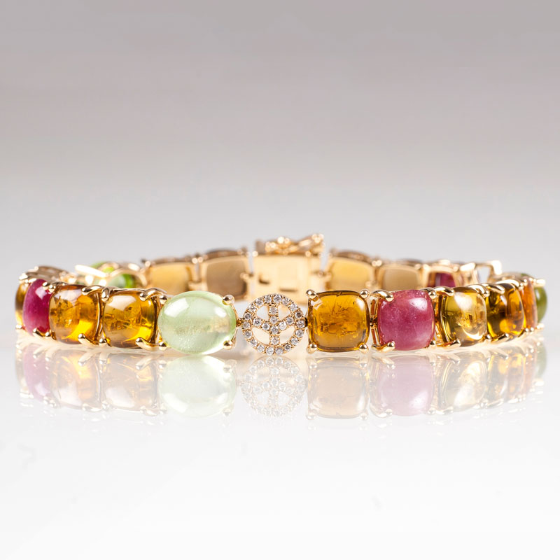 A colourful tourmalin diamond bracelet