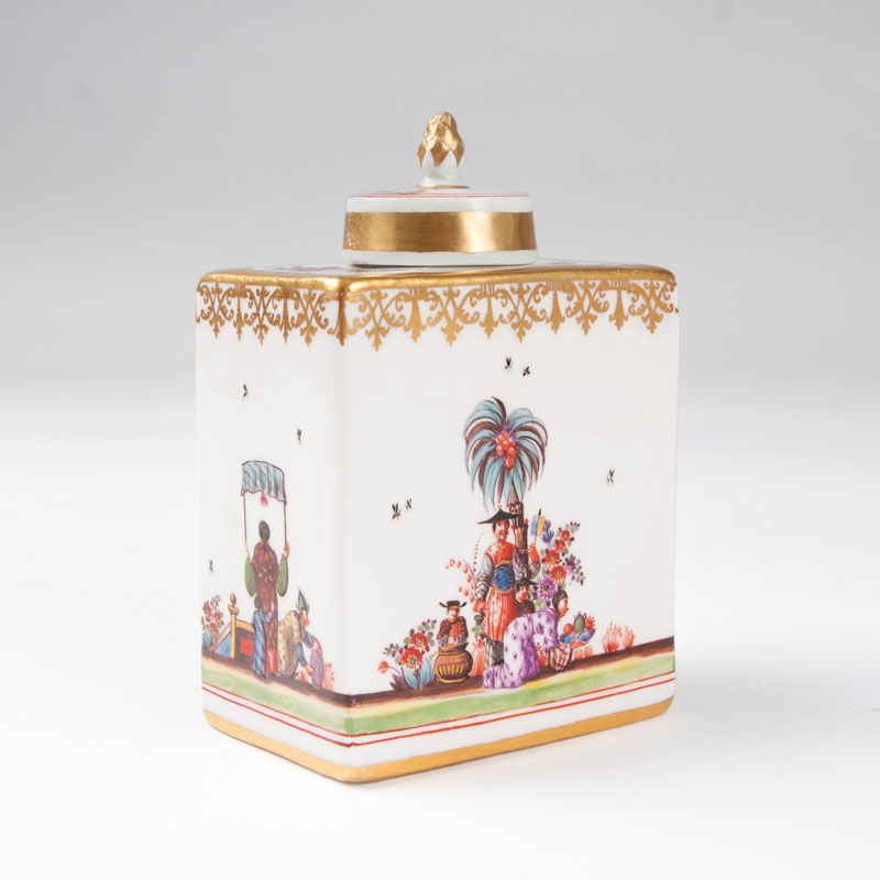 A rare tea caddy with Höroldt Chinoiseries - image 2