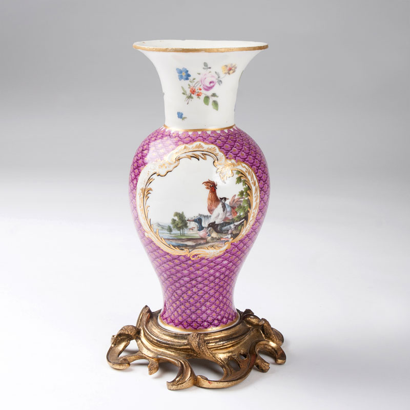 A Vase with purple Scales Decor and Poultry Motifs - image 2