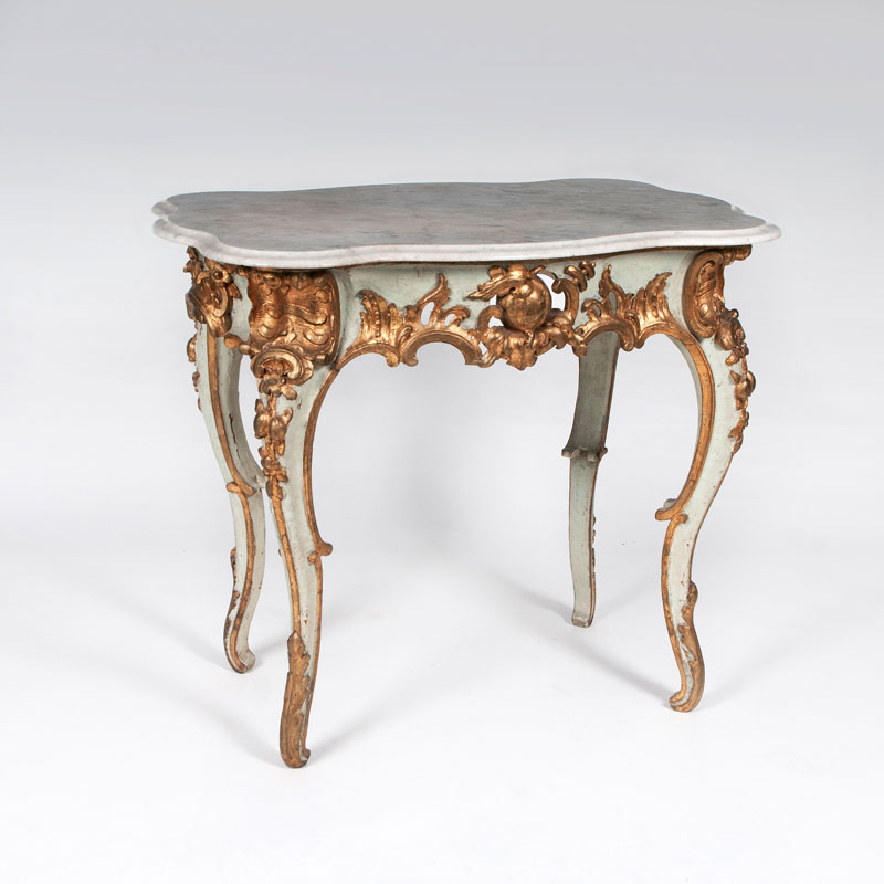 A very elegant courtly salon table