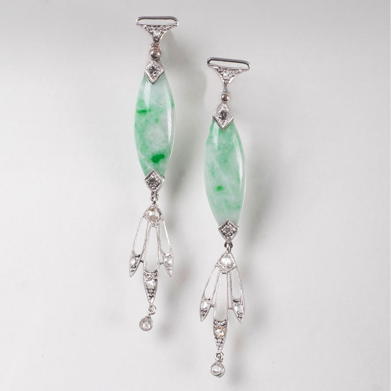 A pair of jade diamond earpendants