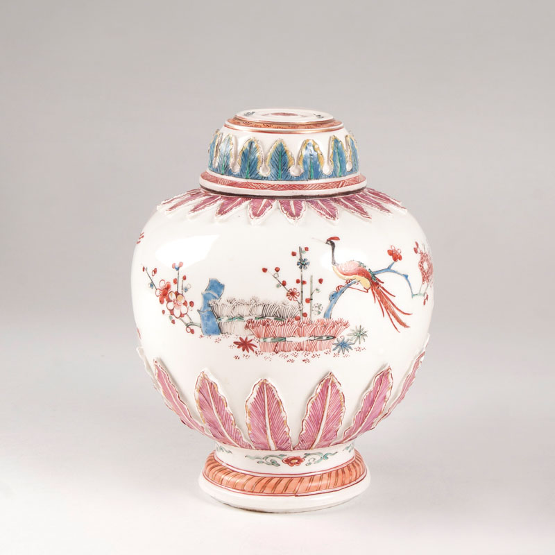 An extraordinary Böttger lidded Tea Caddy with Kakiemon decor