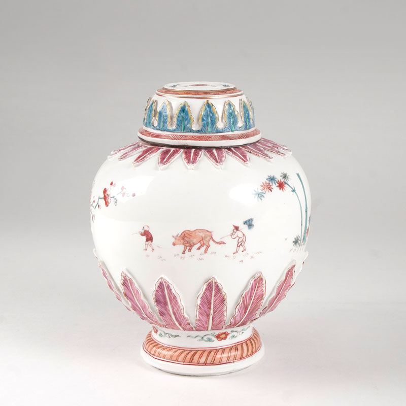 An extraordinary Böttger lidded Tea Caddy with Kakiemon decor - image 2