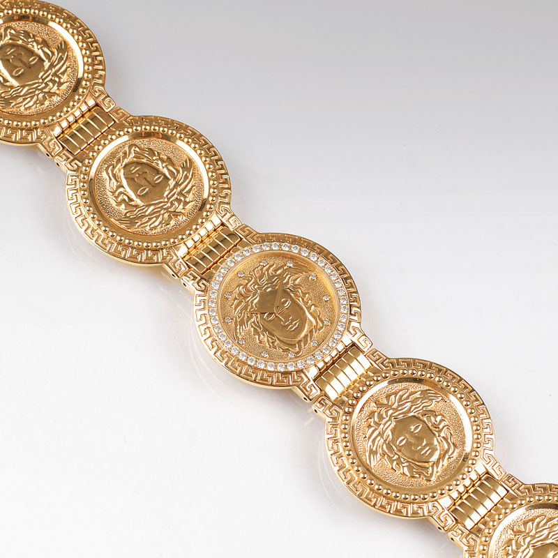 A gentleman's gold wristwatch 'Medusa' by Gianni Versace