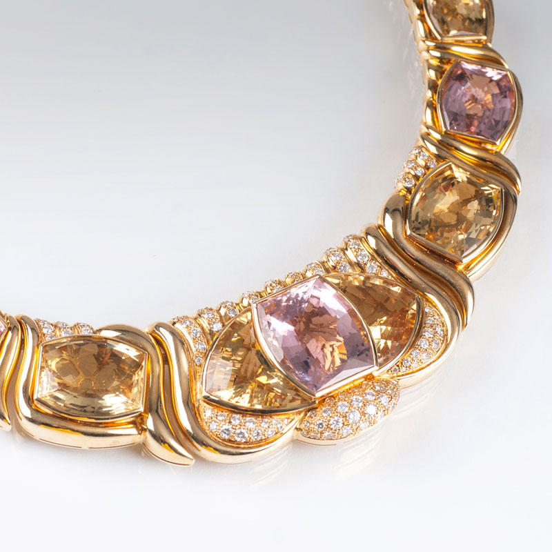 A very fine, colourful Vintage beryl diamond necklace - image 2