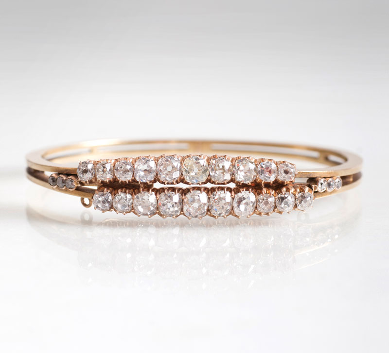 A russian Fin-de-Siècle bangle bracelet with diamond setting