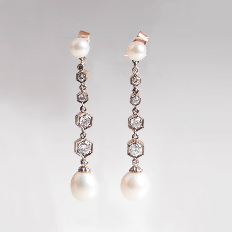 A pair of pearl diamond earpendants