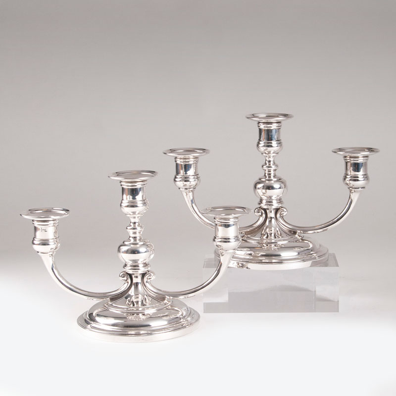 Tiffany & Company, gegr. 1853 in New York - A pair of candelabras in Art Deco style A pair of candelabras in Art Deco style