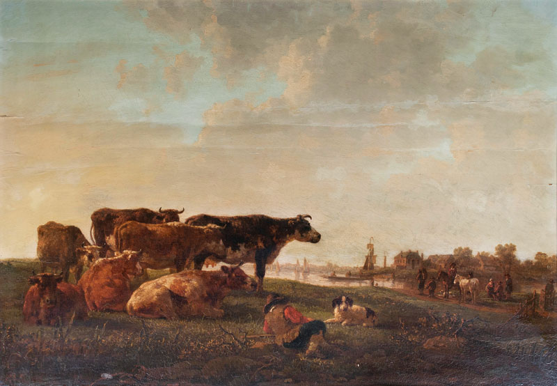 Rastende Kühe in weiter Landschaft