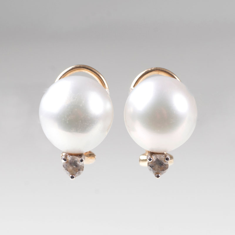 A pair of Southsea pearl diamond earstuds