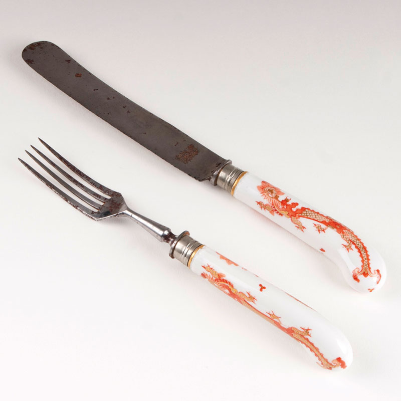 Knife and Fork with Red-Dragon-Decor
