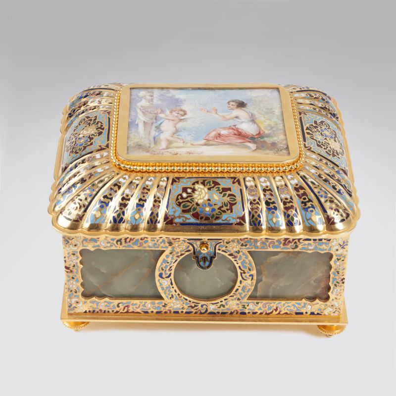 Prunkvolle Onyx-Schatulle mit Cloisonné und Porzellanmalerei