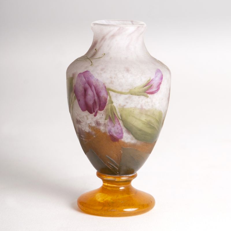 A miniature vase with vetches - image 2
