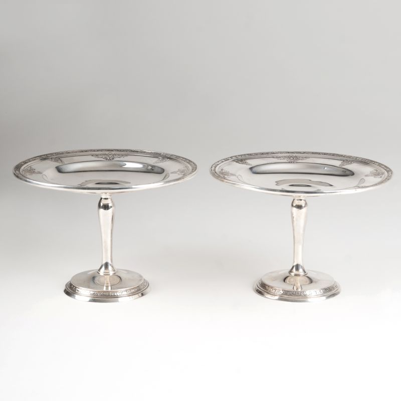 Gorham Silver, gegr. 1831 - A pair of two decorative centre pieces 'Cinderella' A pair of two decorative centre pieces 'Cinderella'