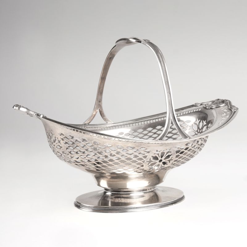 A handle basket with fretwork decor