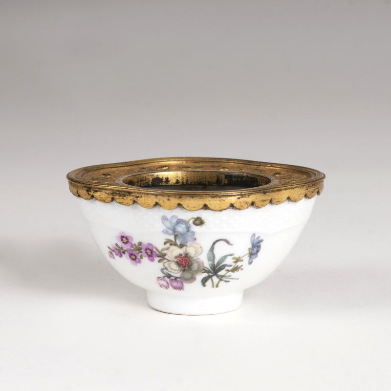 A porcelain miniature bowl with flowers