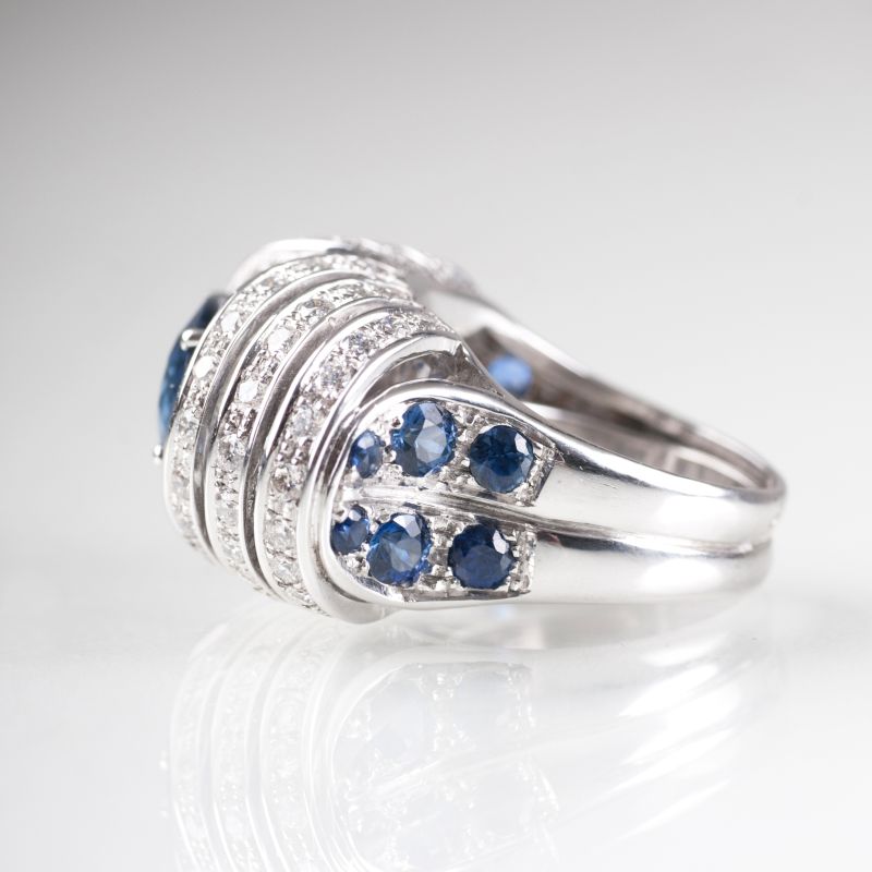 A modern sapphire diamond ring - image 2