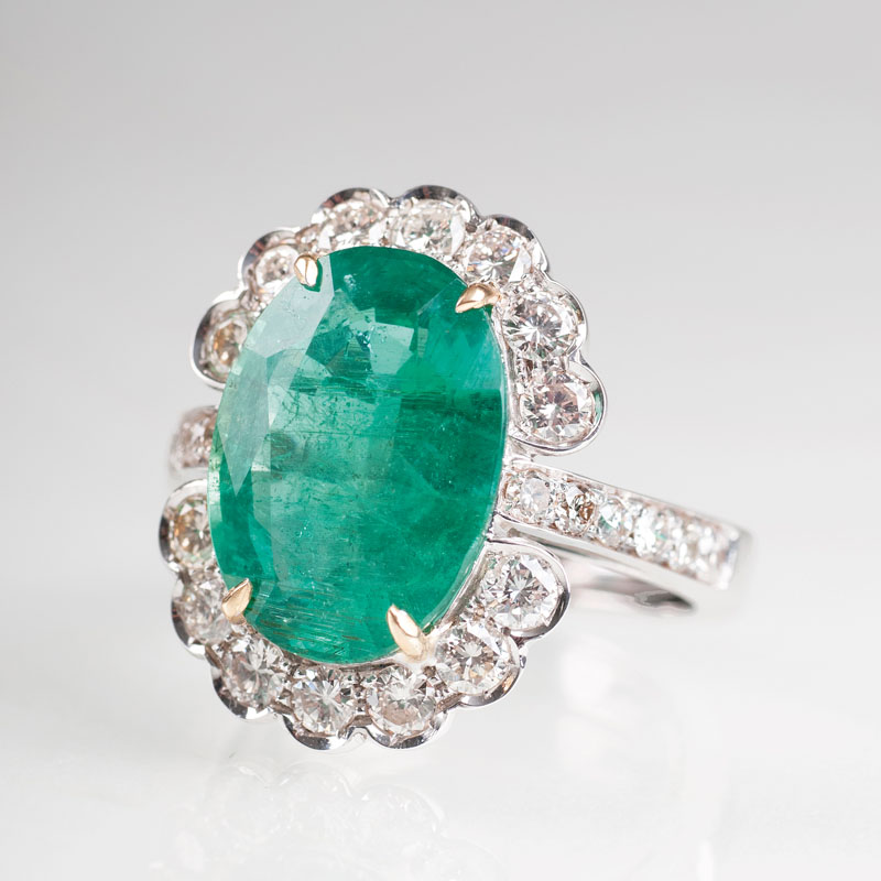 Eleganter Smaragd-Brillant-Ring - Bild 2
