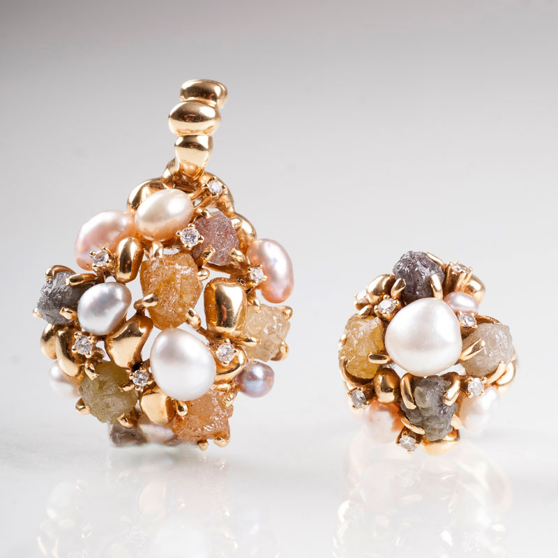 Moderner Perlen-Rohdiamant-Ring mit passendem Anhänger von Juwelier Bauer