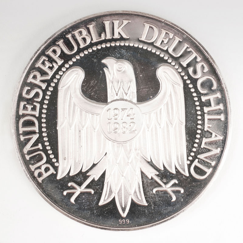 A Medal Federal Chancellor Helmut Schmidt - image 2