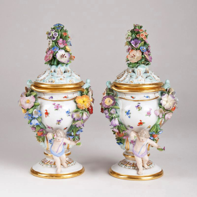 A small pair of potpourri vases with putti - image 3