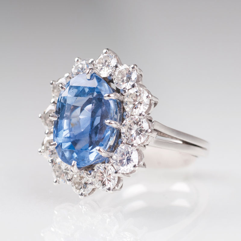 A natural sapphire diamond ring - image 2