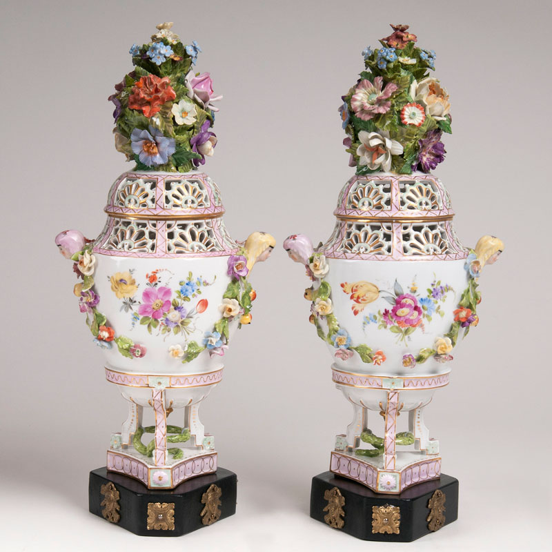 A pair of large potpourri vases with mascarons - image 2