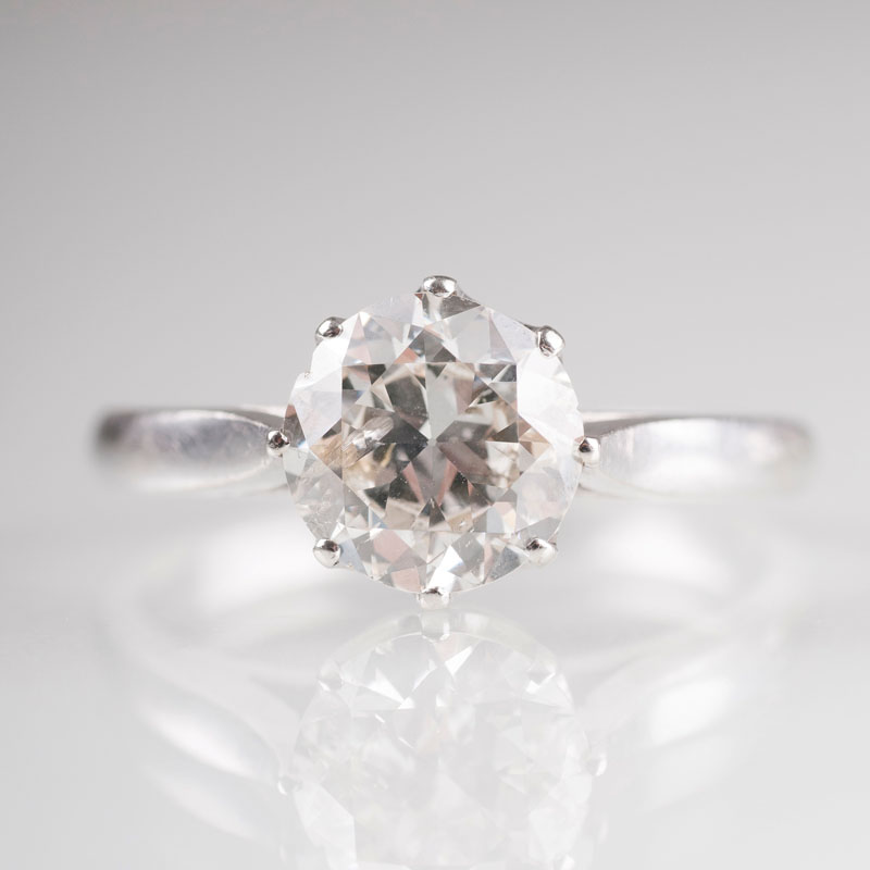 A solitaire diamond ring by Jeweller Osthues