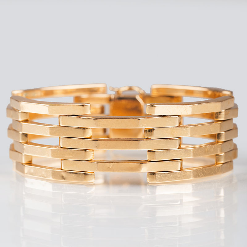 A golden bracelet