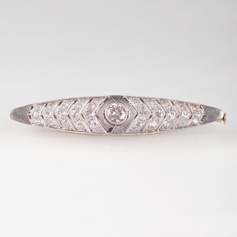 An Art Déco diamond brooch