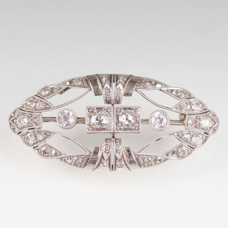An Art Déco diamond brooch