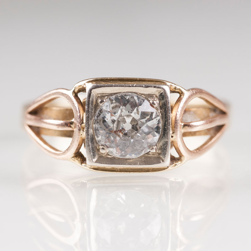 A Vintage diamond ring