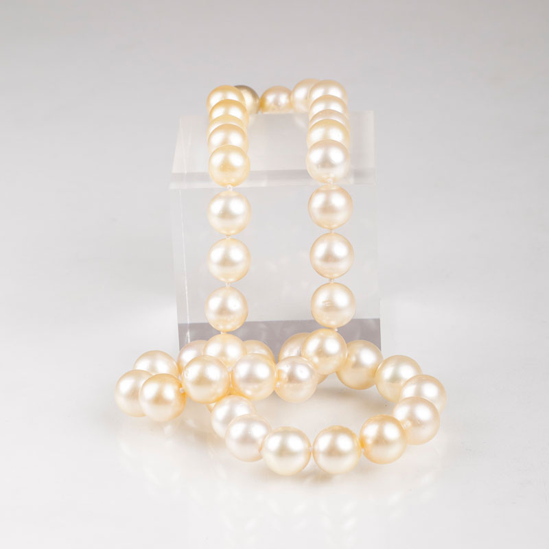 A Southsea pearl necklace