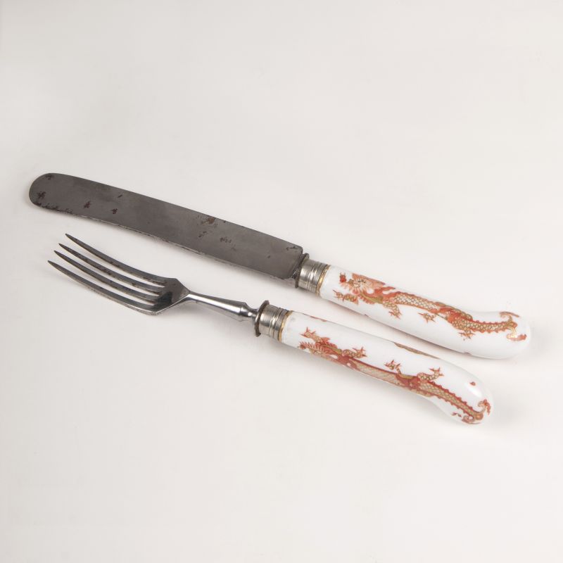 Knife and Fork with Red-Dragon-Decor