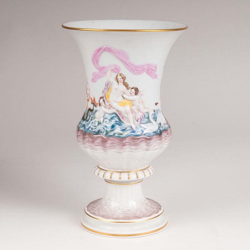 Seltene Vase im Capodimonte-Stil