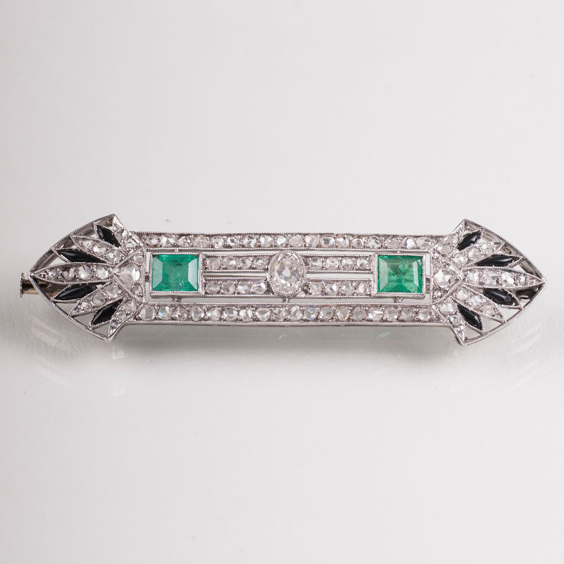 An Art Deco emerald diamond brooch