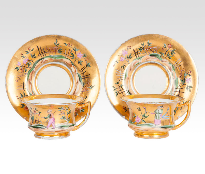 Paar seltener russischer Tassen mit Chinoiserie-Dekor